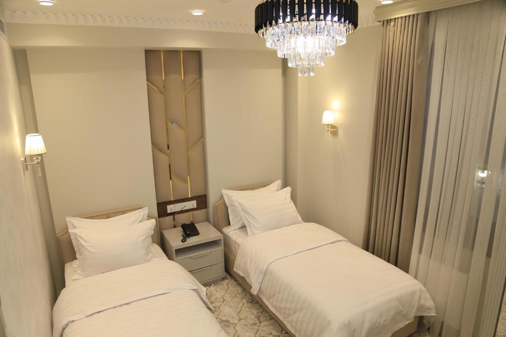 Tillokori Plaza Samarkand 02