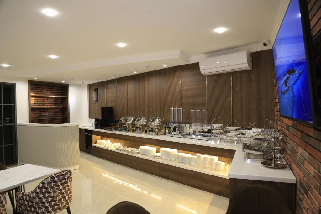 Tillokori Plaza Samarkand 04