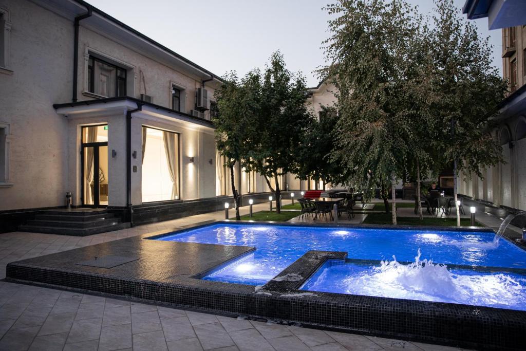 Turon Lux Hotel Samarkand 03
